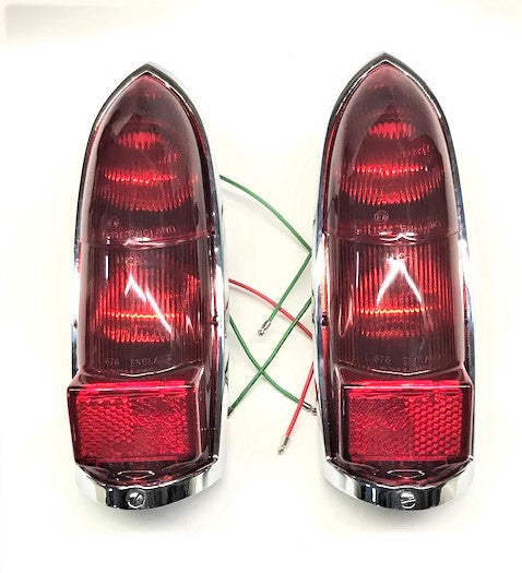 Pair of Tail Lamp Assemblies, w/base, lenses, rim, gaskets & bulbs, MGB 62-69