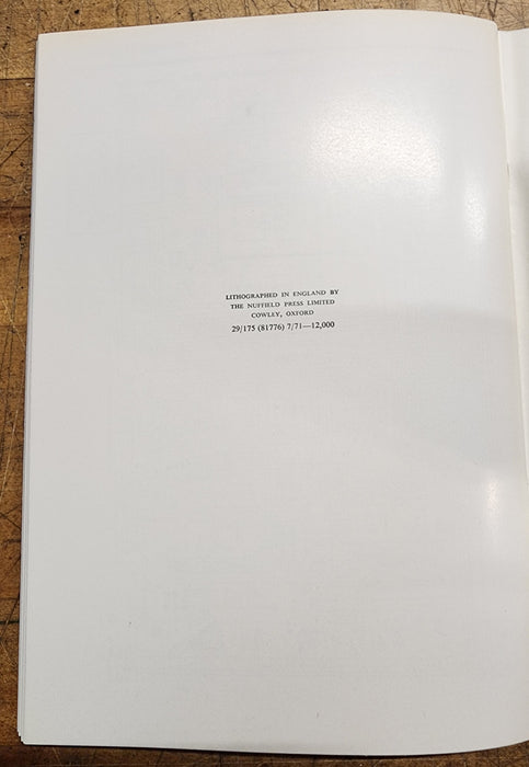 MGB Handbook - Publication AKD 7881 , 74 Pages. 07/1971 Print Edition